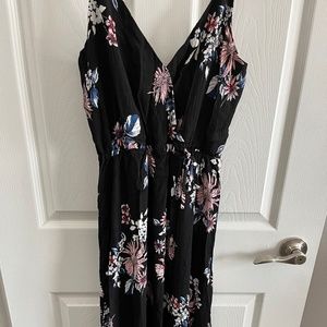 Forever 21 Black Floral Maxi Dress Size S
